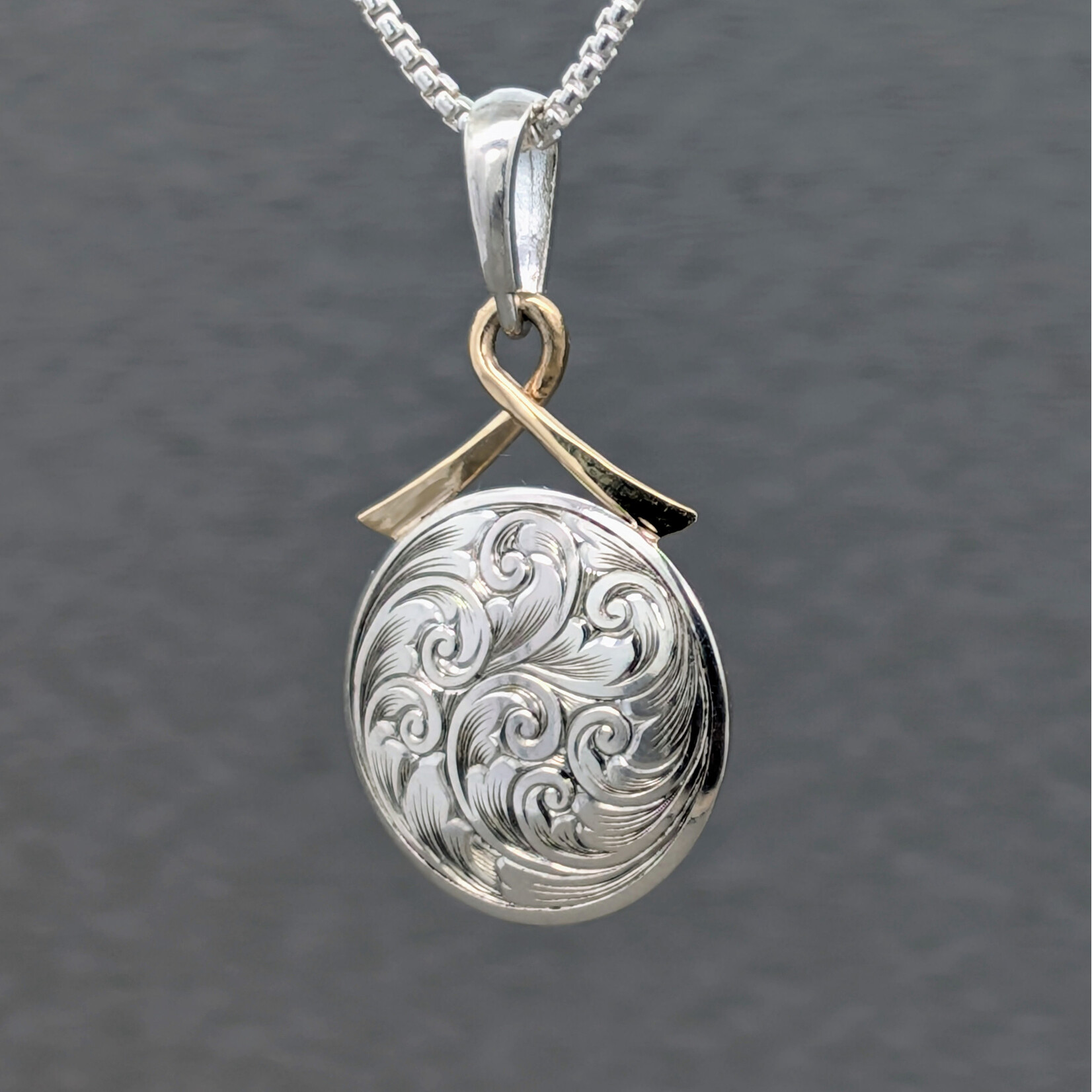 Modern Heirloom® 14KY & Sterling Scrolling Wave Pagoda Medallion, 16" Rounded Box