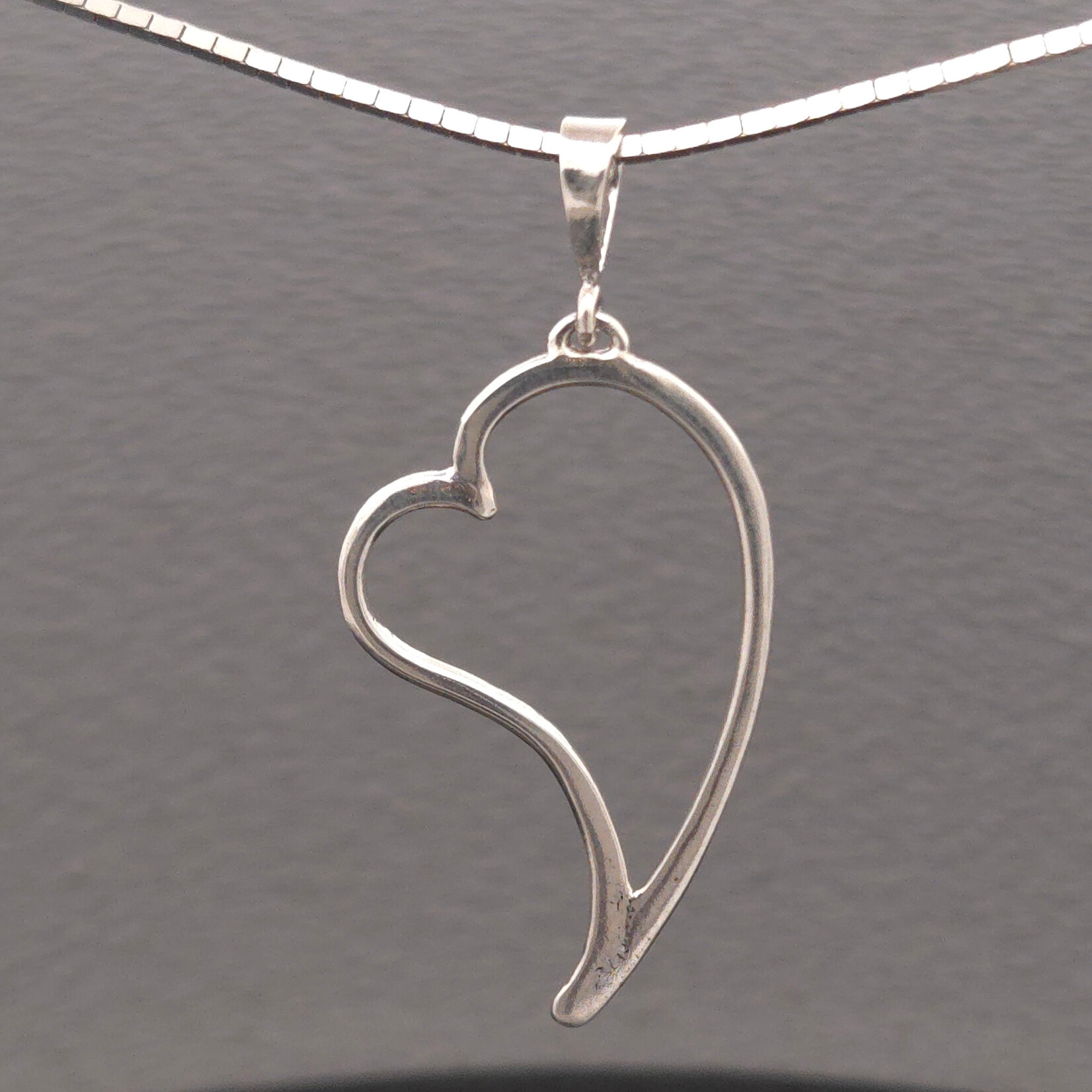 Simple Heart Forged Necklace on Mirror Box Chain 18”