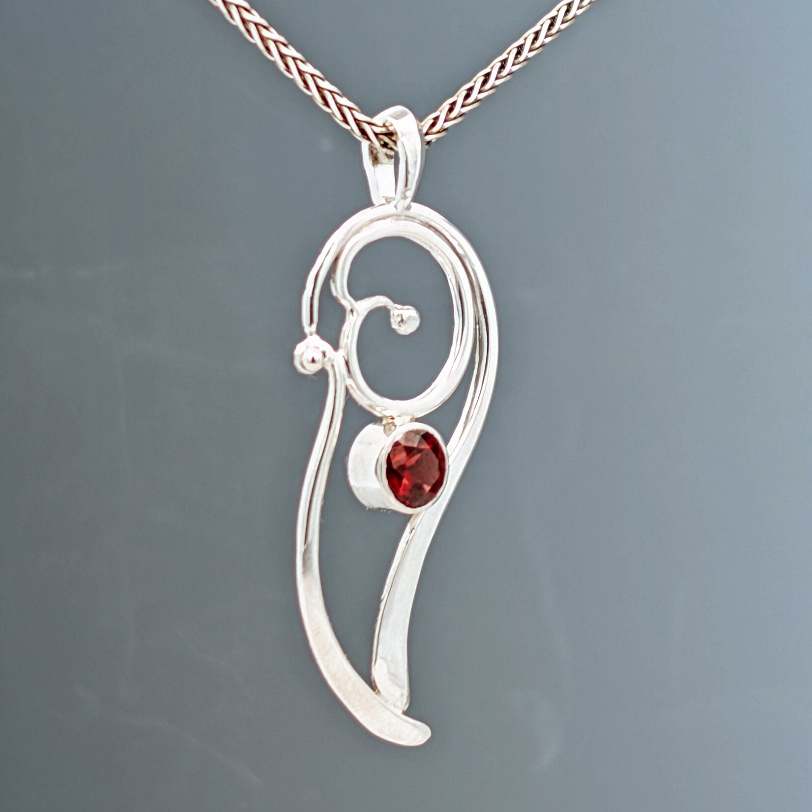 Modern Heirloom® Flowing Sterling Pendant w/ 6mm Garnet on 16" Chain