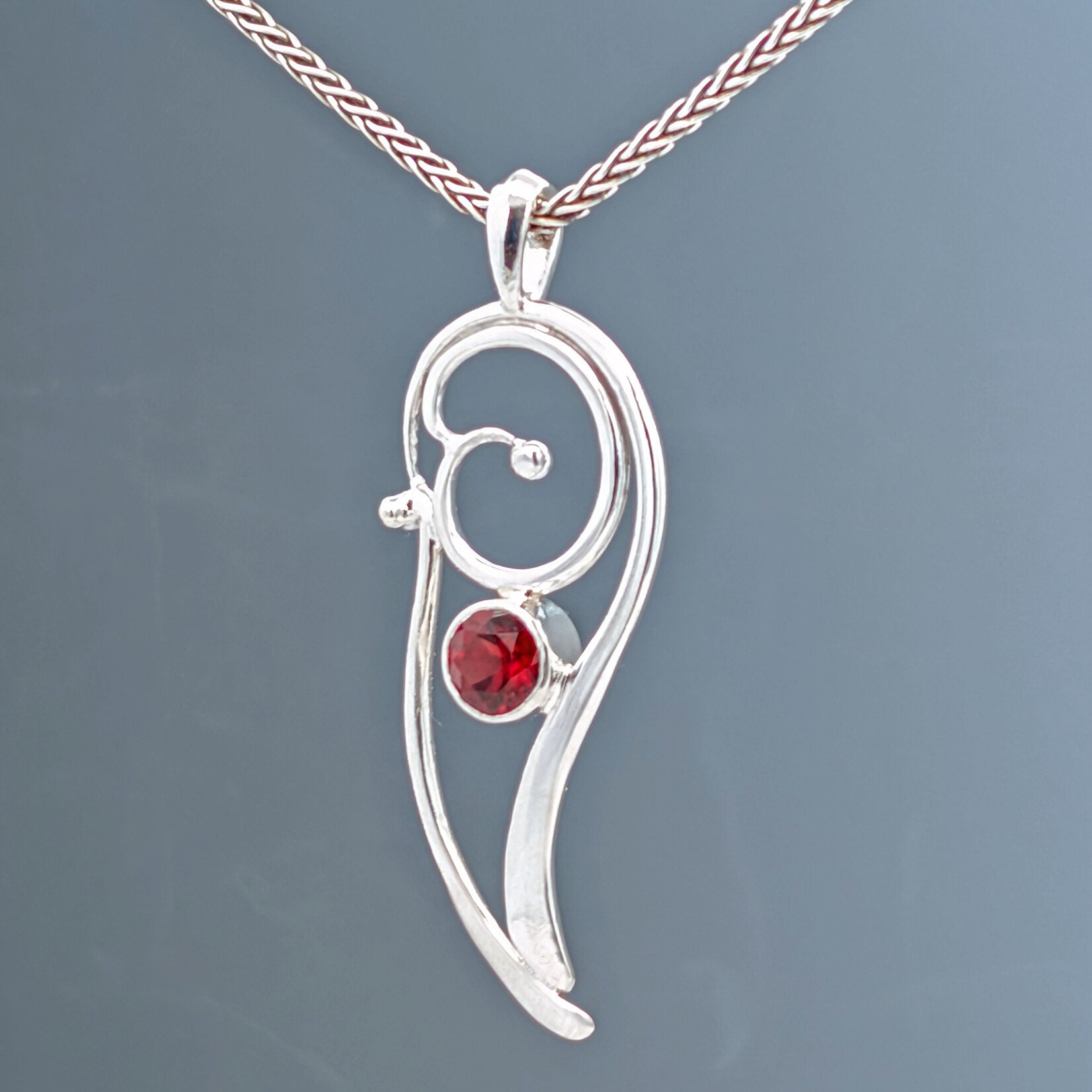 Modern Heirloom® Flowing Sterling Pendant w/ 6mm Garnet on 16" Chain