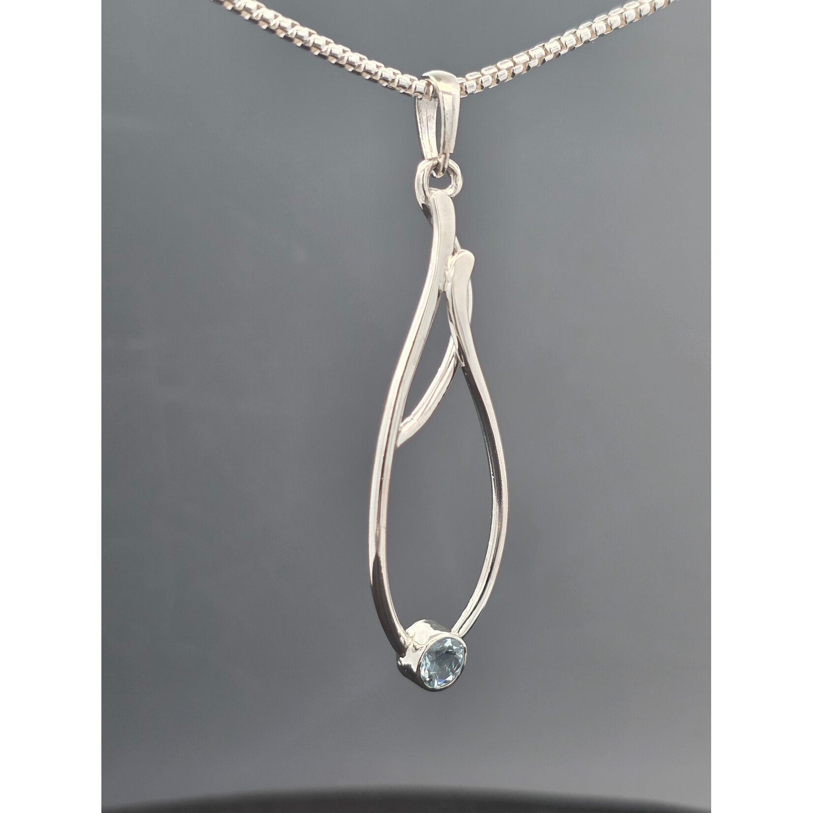 Modern Heirloom® Sterling Seagrass Pendant w/ 5mm Aquamarine, 20"