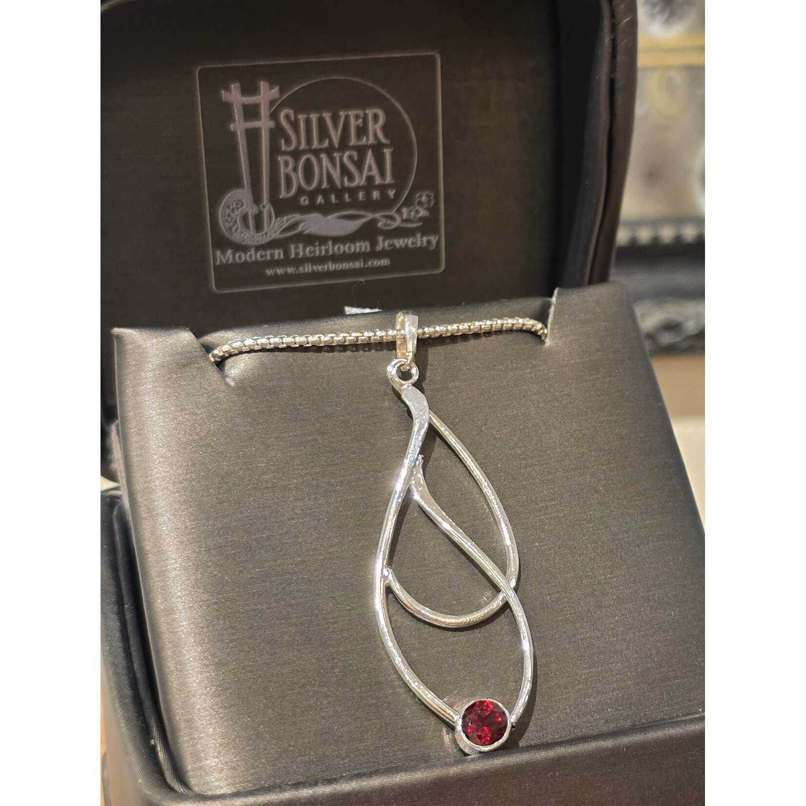 Modern Heirloom® Sterling Seagrass Pendant w/ 6mm Garnet, 20"