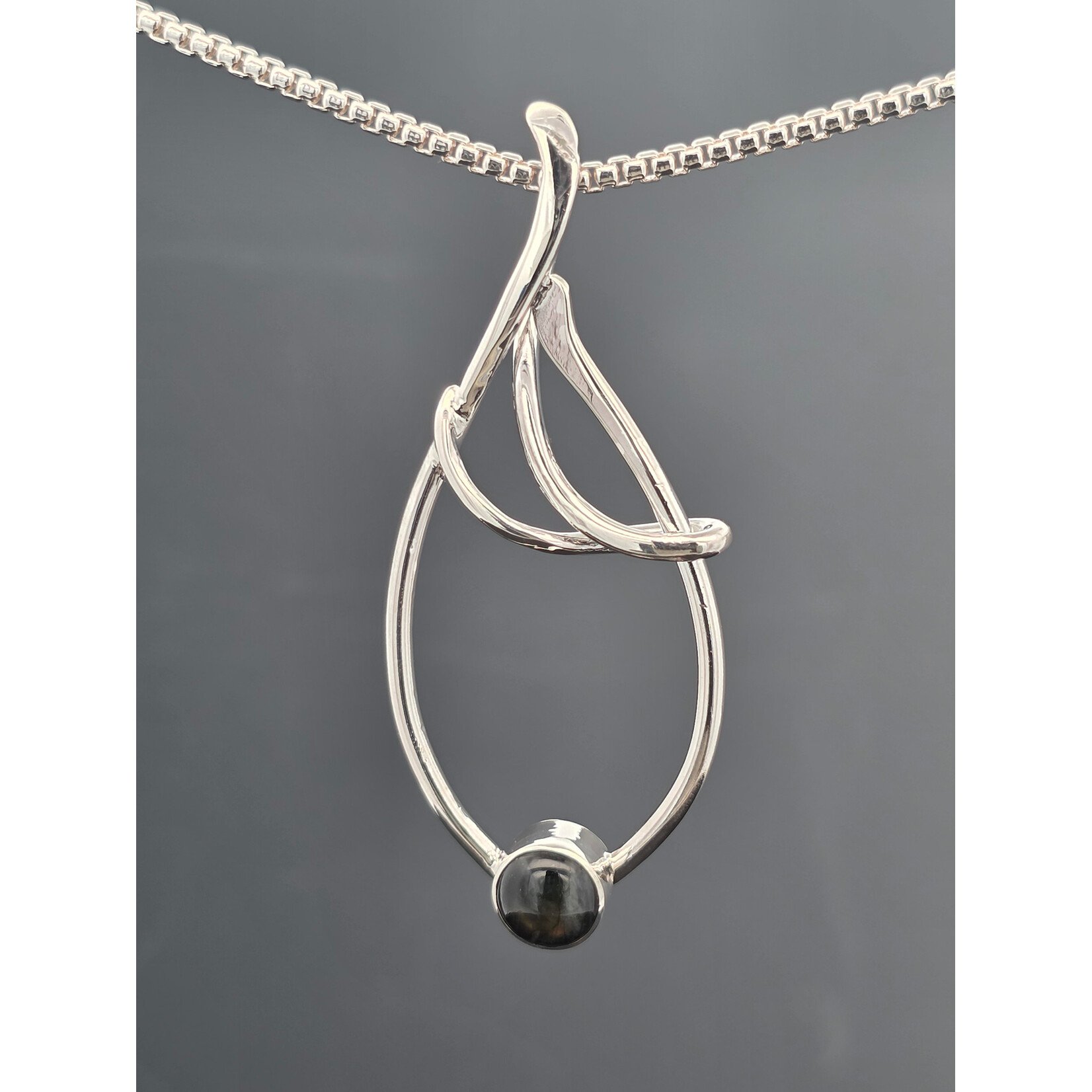 Modern Heirloom® Sterling Seagrass Pendant w/ 6mm Spectrolite,  20"