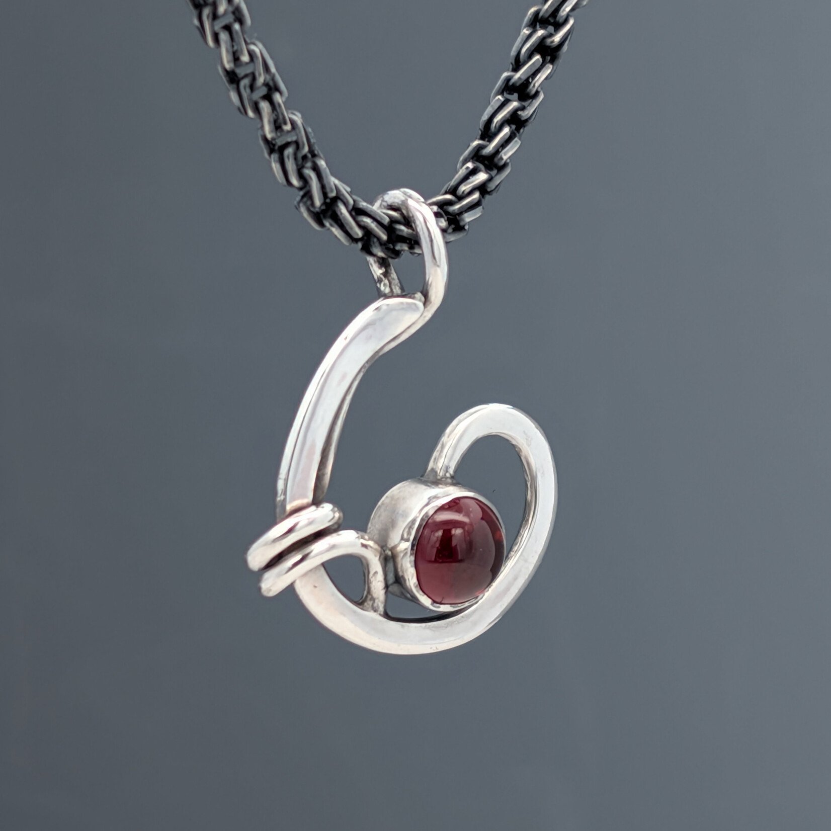 Modern Heirloom® Sterling Artist Choice Pendant w/ 5mm Garnet, 16"