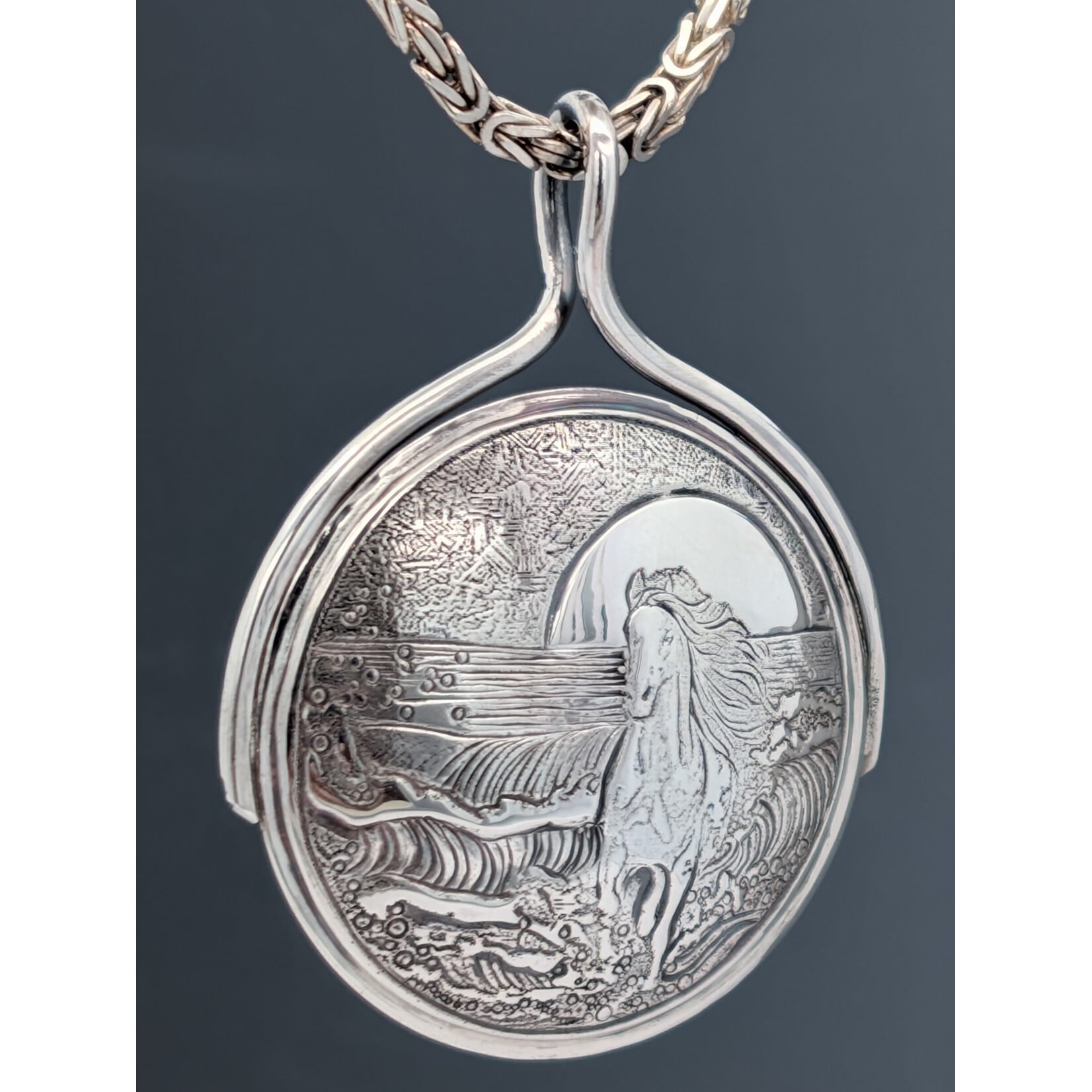 Modern Heirloom® Engraved Sterling Silver Sunset Horse Medallion, 18" Byzantine Chain