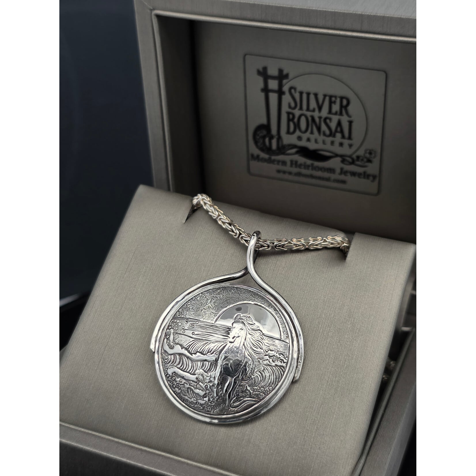 Modern Heirloom® Engraved Sterling Silver Sunset Horse Medallion, 18" Byzantine Chain