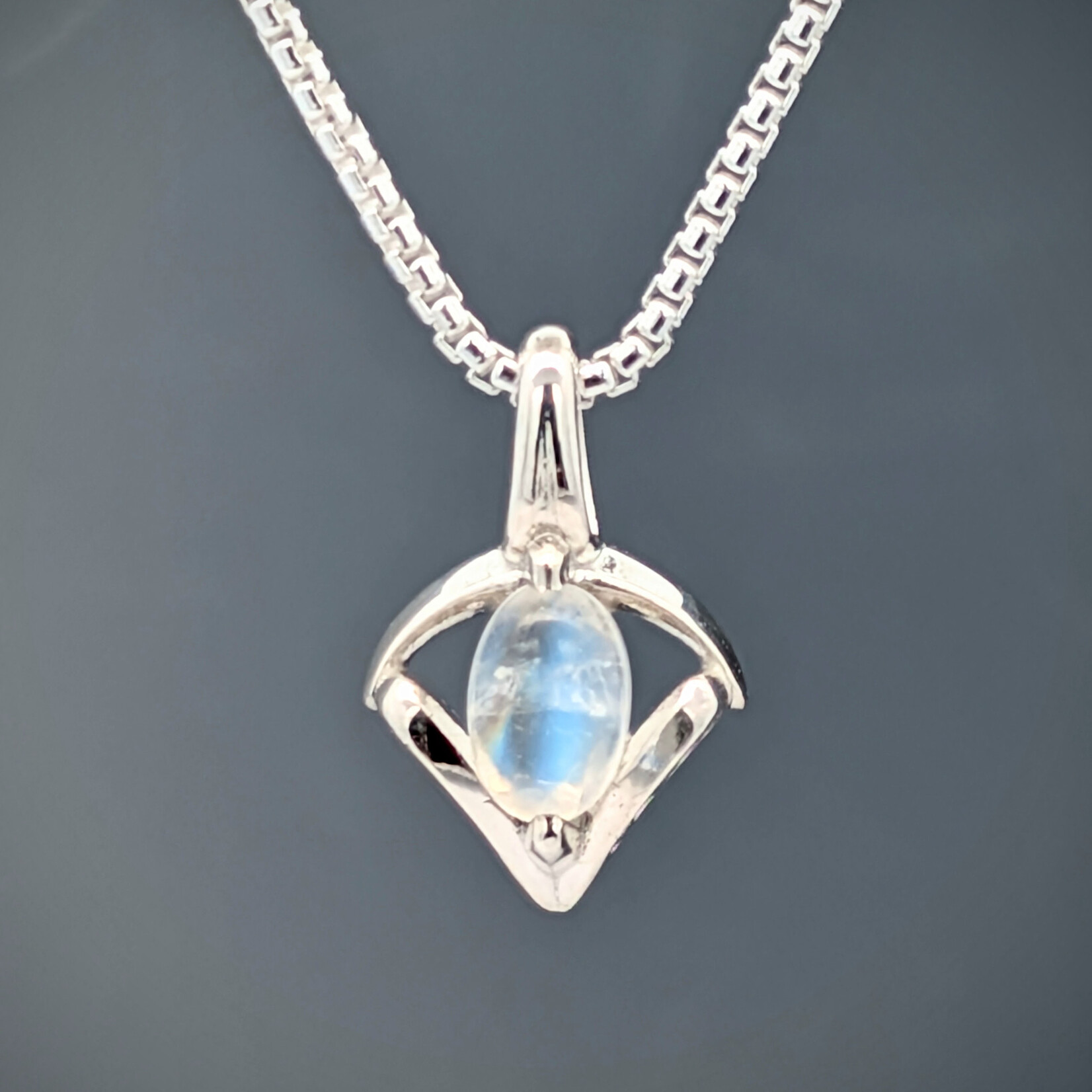Modern Heirloom® Petite Amulet of the Moon, Sterling & Moonstone, 6x4mm Oval