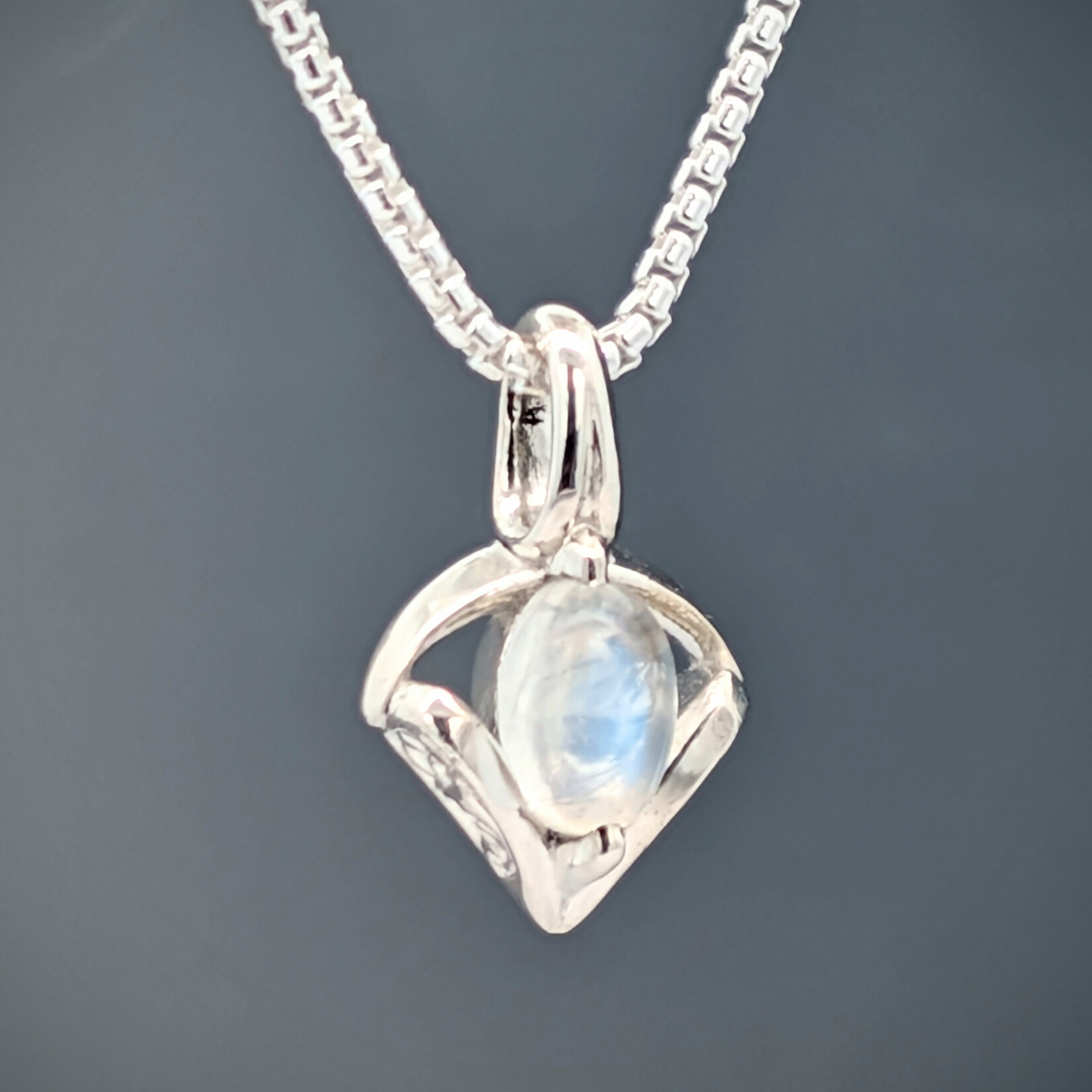 Modern Heirloom® Petite Amulet of the Moon, Sterling & Moonstone, 6x4mm Oval