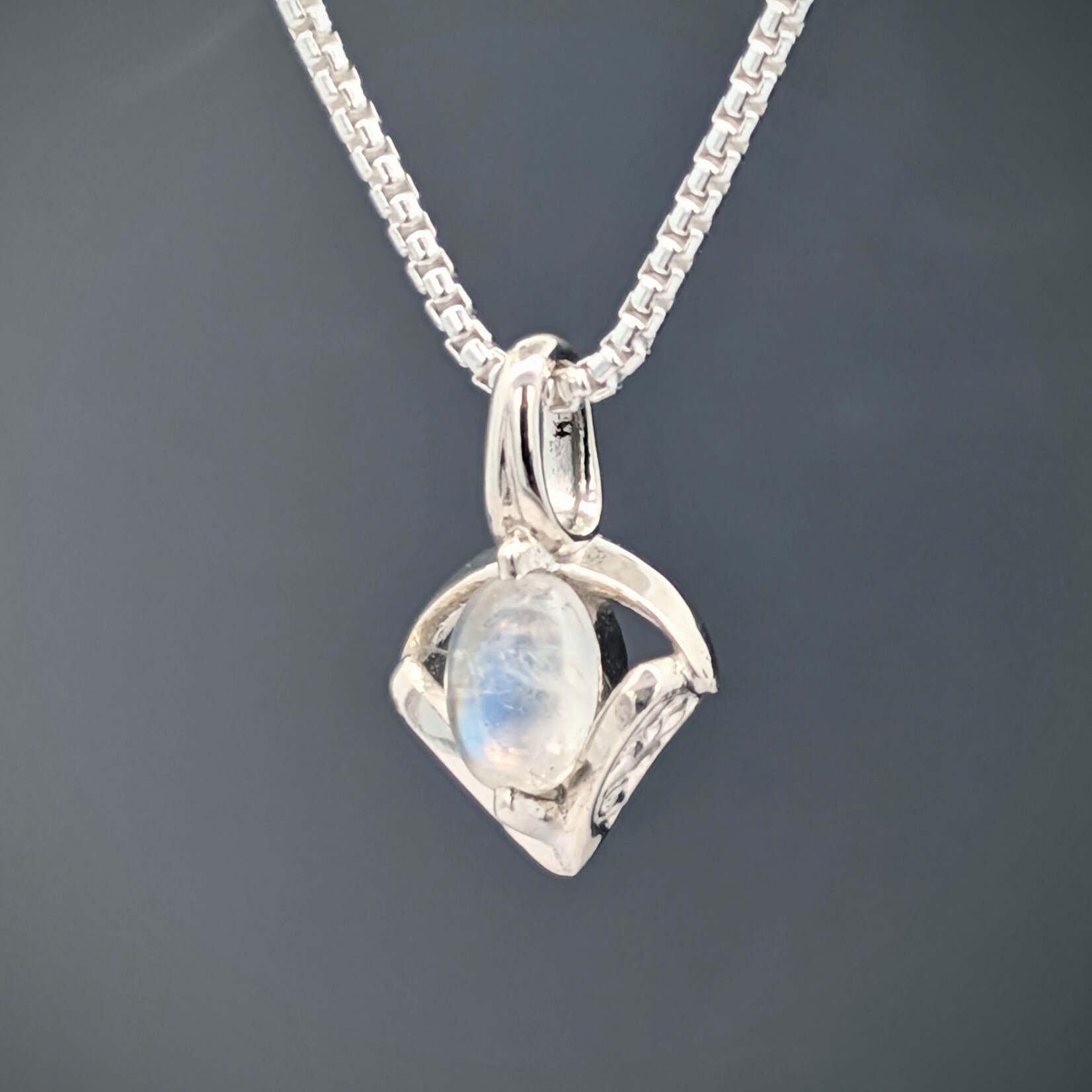Modern Heirloom® Petite Amulet of the Moon, Sterling & Moonstone, 6x4mm Oval