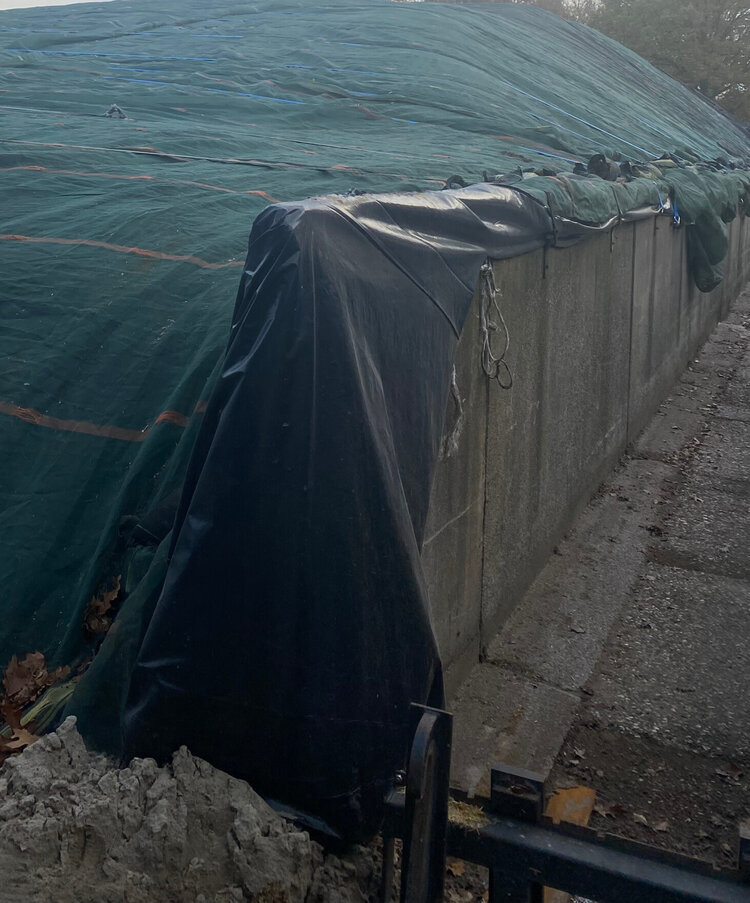 Black Film - 4 mil - 32 x 100 (23/Pallet)