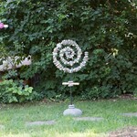 Spiral Garden Stand  With Glass Small