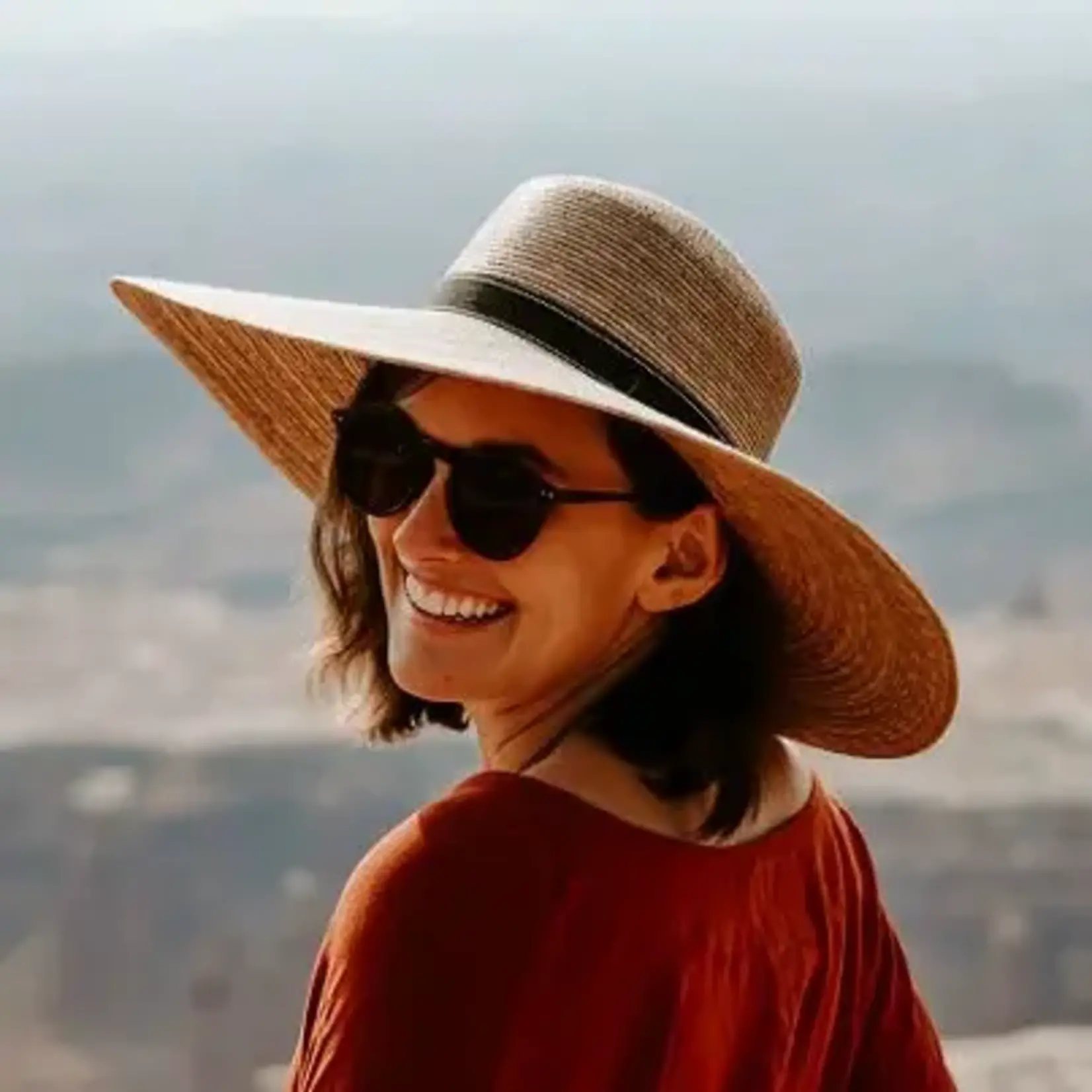 Tula Hats Catalina Hat ( BreakRM window)