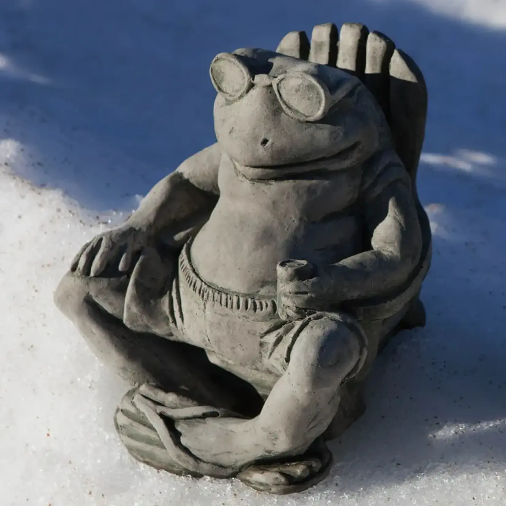 Campania Bud On The Beach Statue