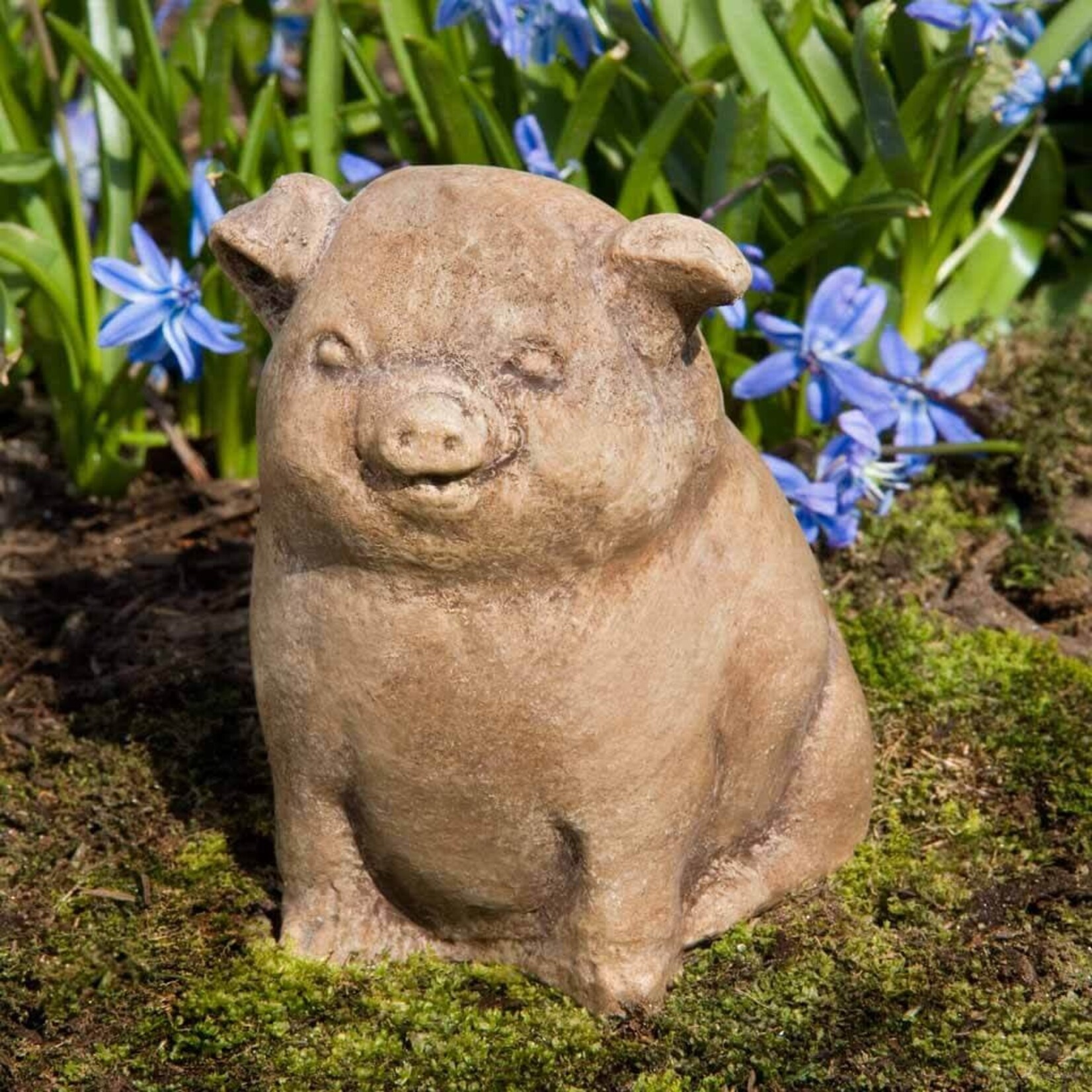 Campania Piglet Statue