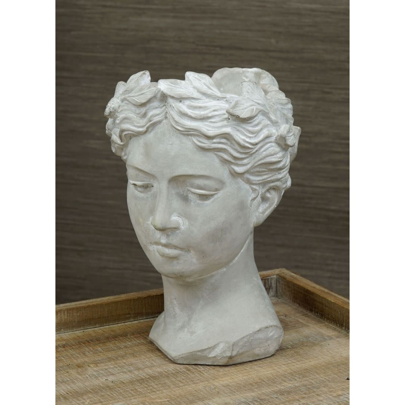 Diana Planter Small  (D 11)