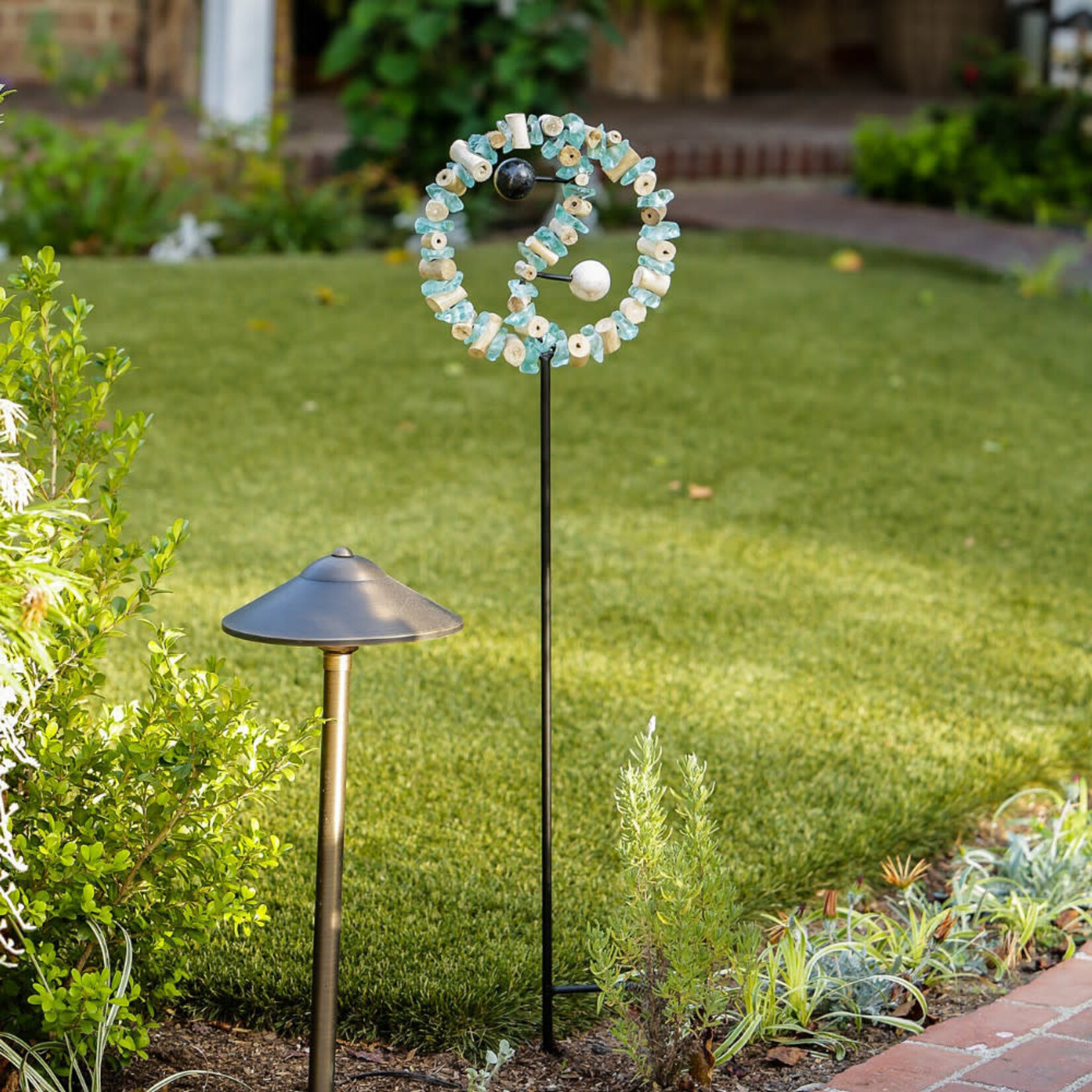 Garden Age Supply Glass Yin & Yang Garden Stake