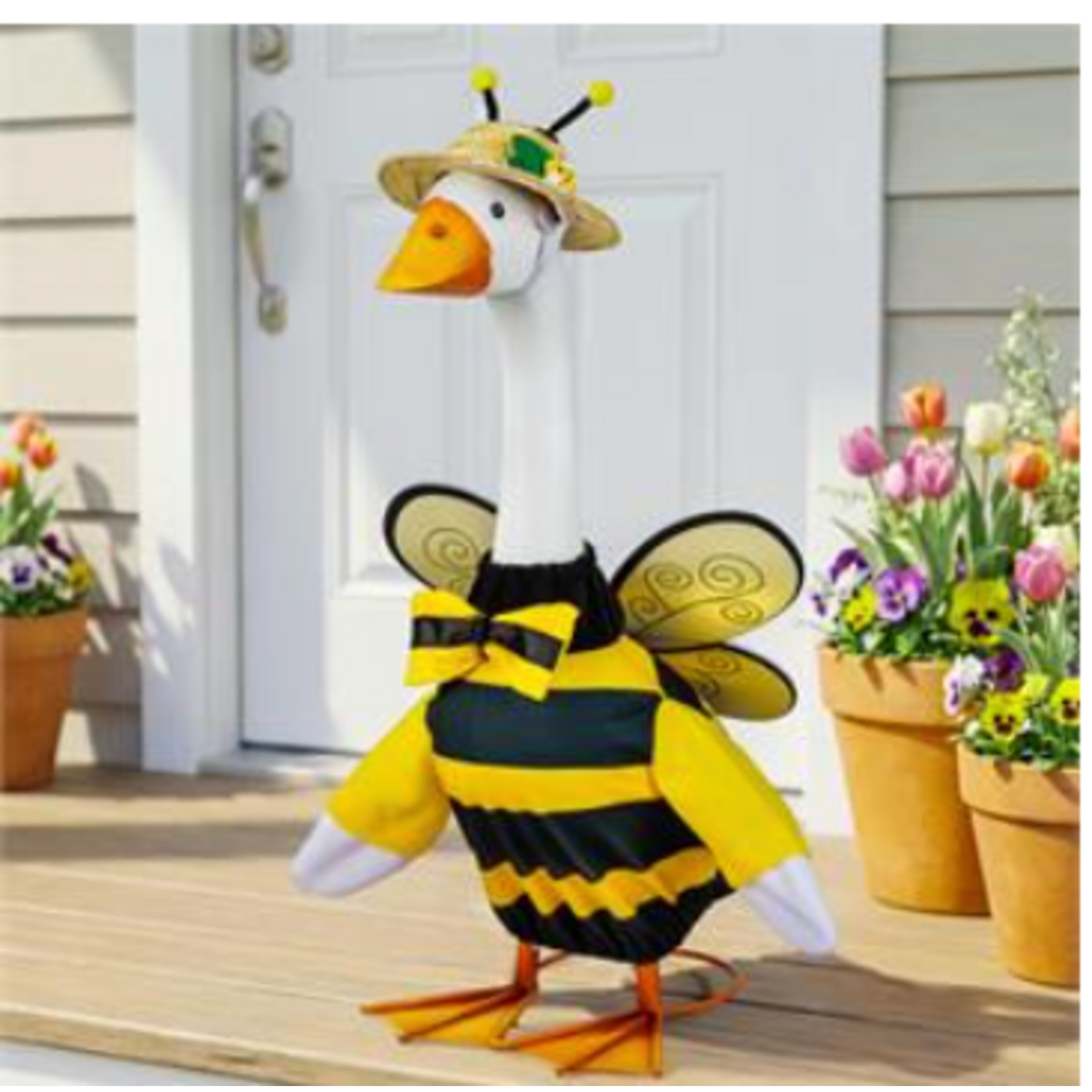 Giddy the Goose Outfit, Bee