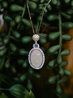 STERLING SILVER LG OVAL OPAL W/CZ HALO & BAIL CZ CLUSTER GK WITH 18'' BOX CHAIN