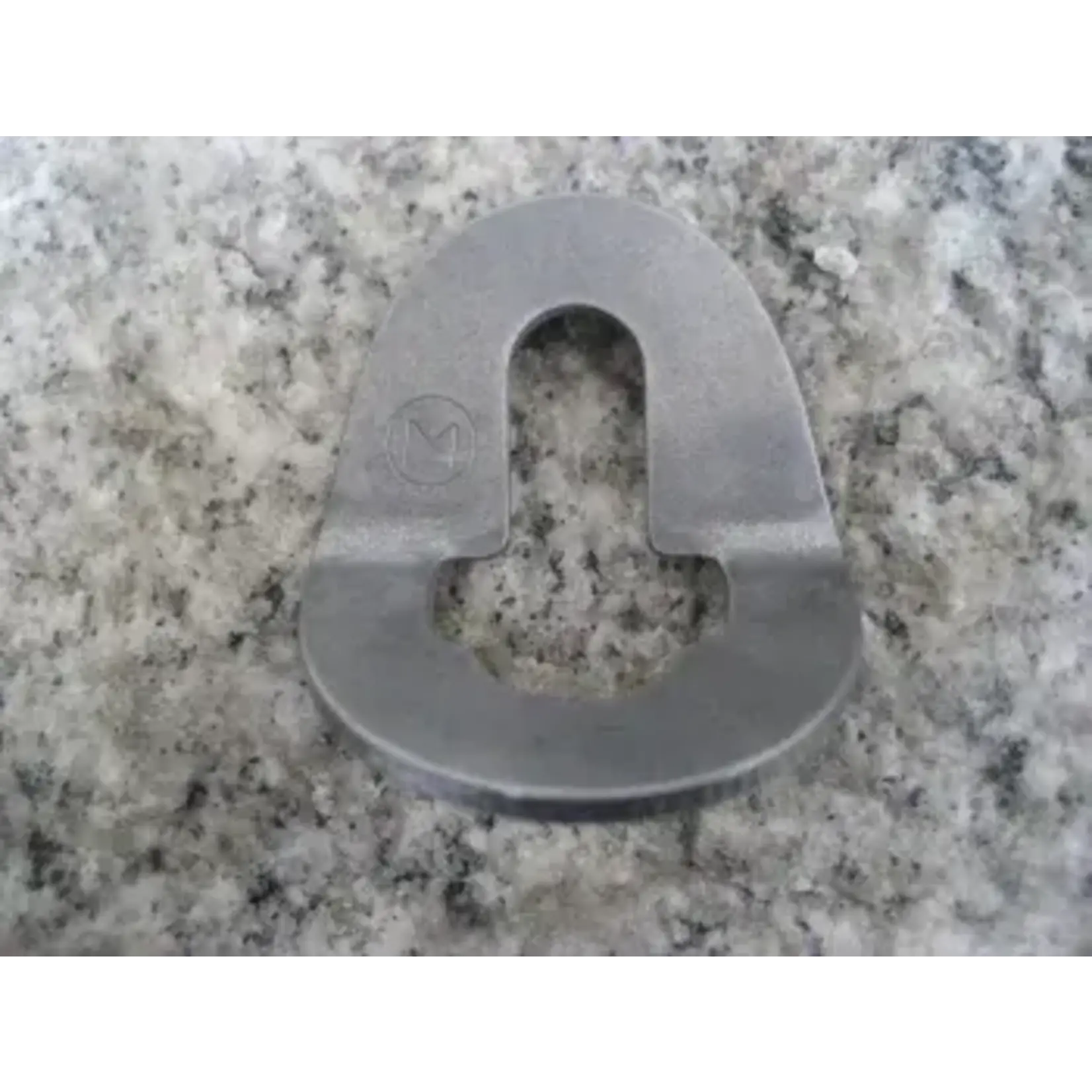 Moses Enterprises 3/8” Keyhole Rivet Hanger