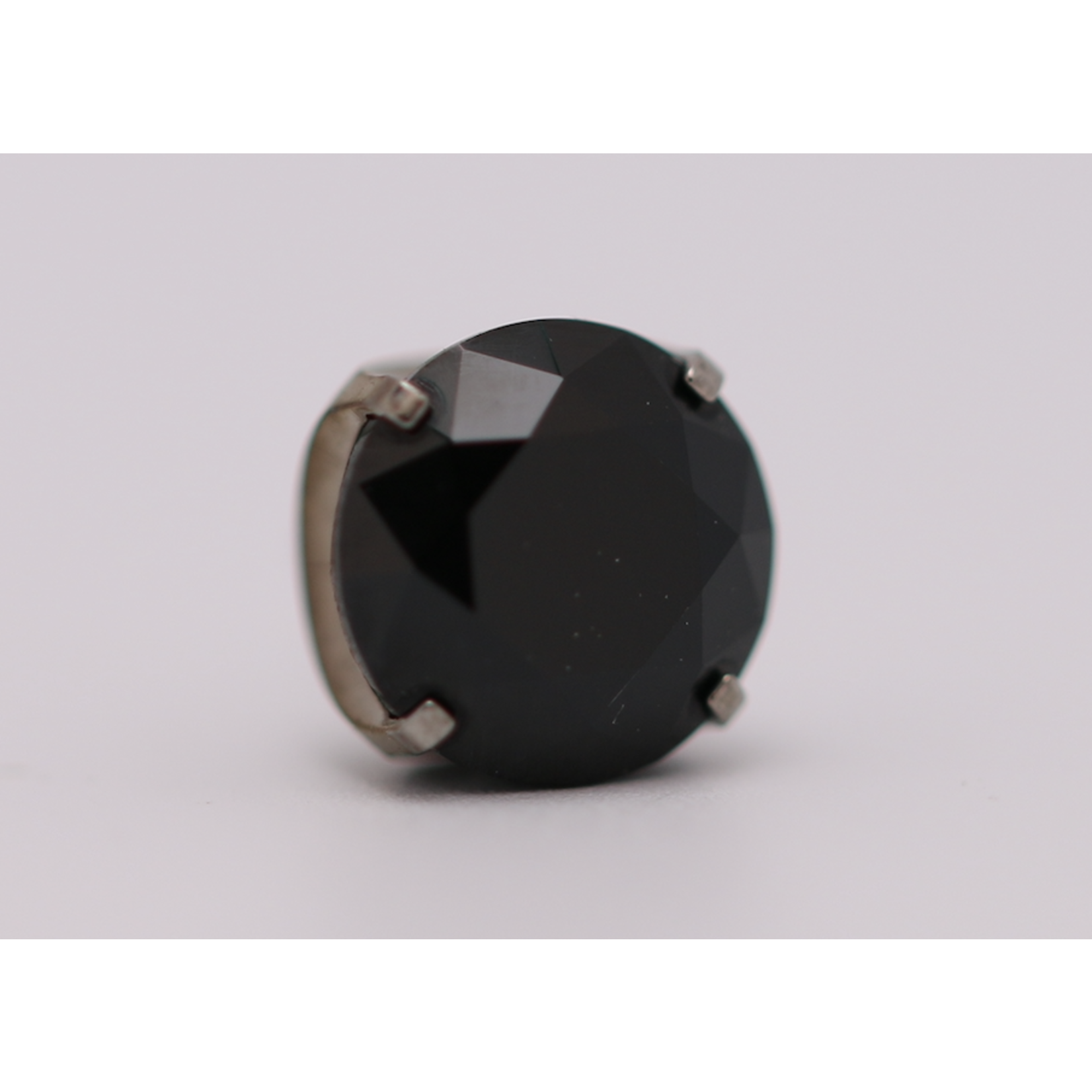 Neometal 18g prong set threadless end 1.5mm black
