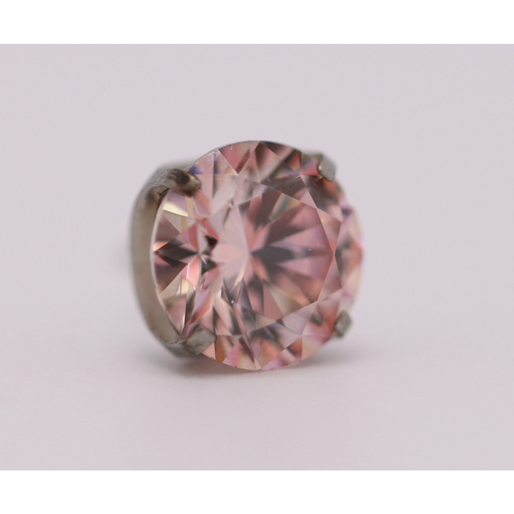 Neometal 18g prong set threadless end 1.5mm morganite