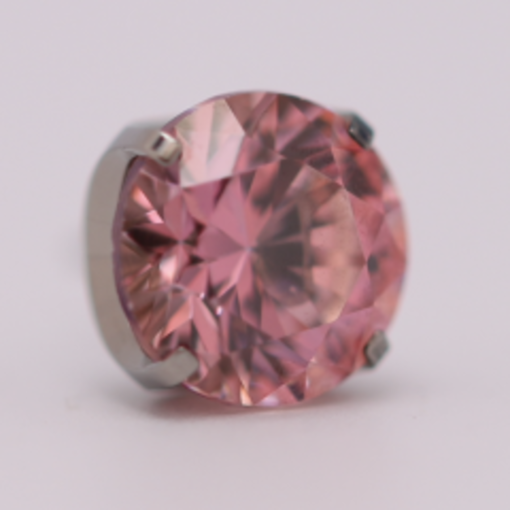 Neometal 18g prong set threadless end 2mm pink