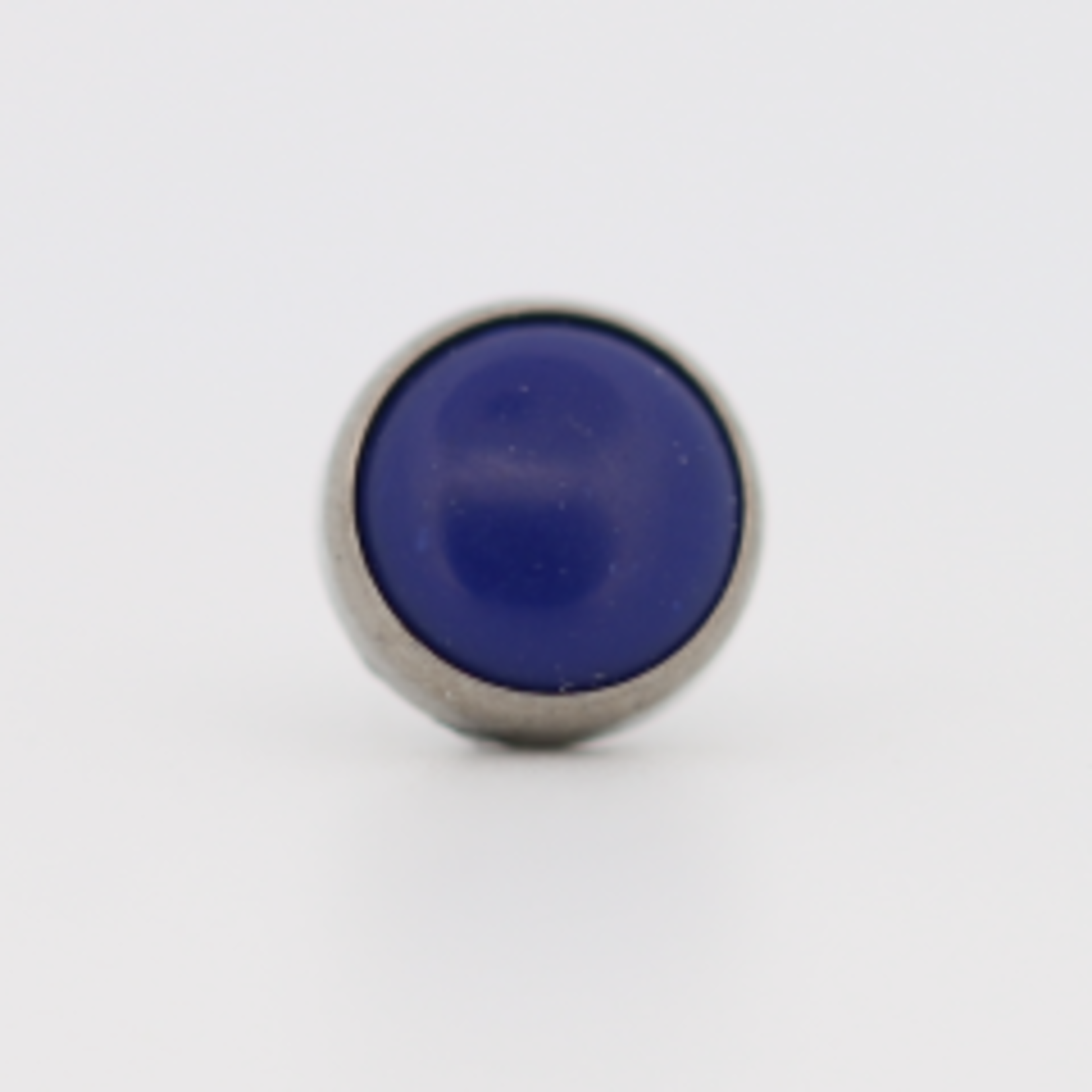 Neometal 18g cabochon bezel set 4mm synthetic lapis lazuli