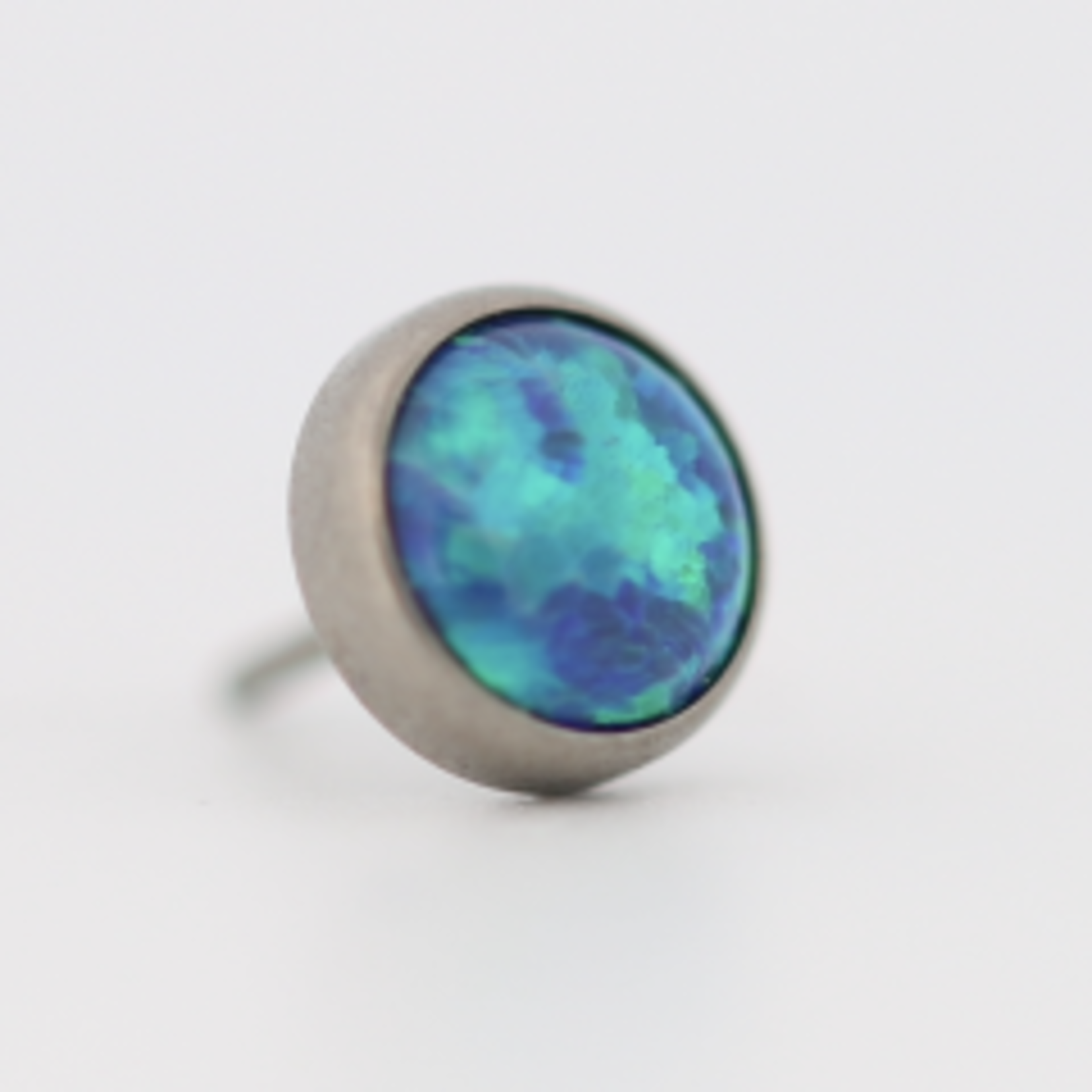 Neometal 18g cabochon bezel set 4mm synthetic peacock opal
