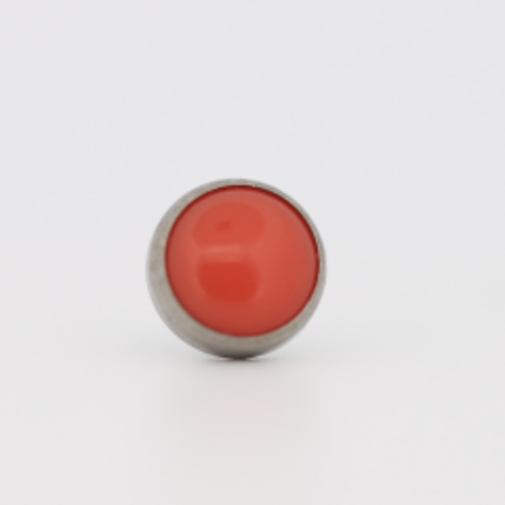 Neometal 18g cabochon bezel set 4mm synthetic salmon coral