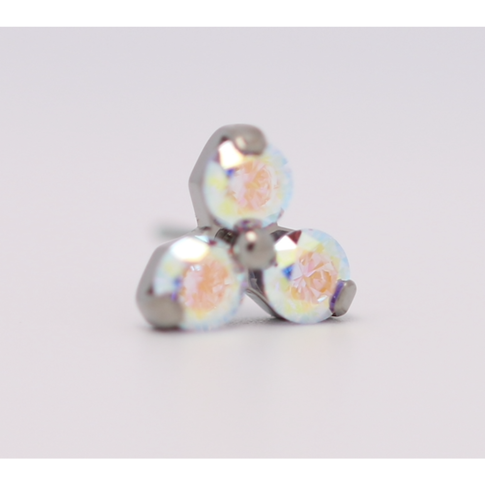Neometal 18g trinity prong 3x1.5mm aurora borealis