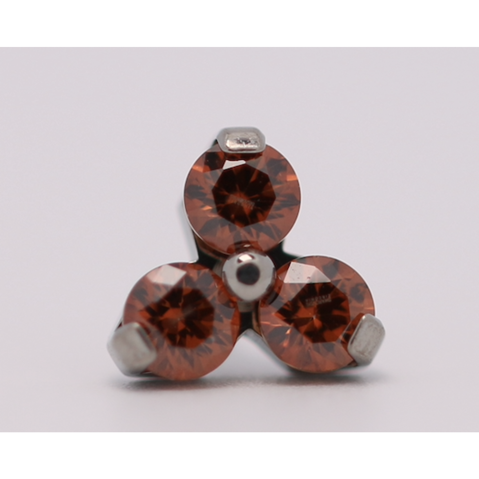 Neometal 18g trinity prong 3x1.5mm caramel
