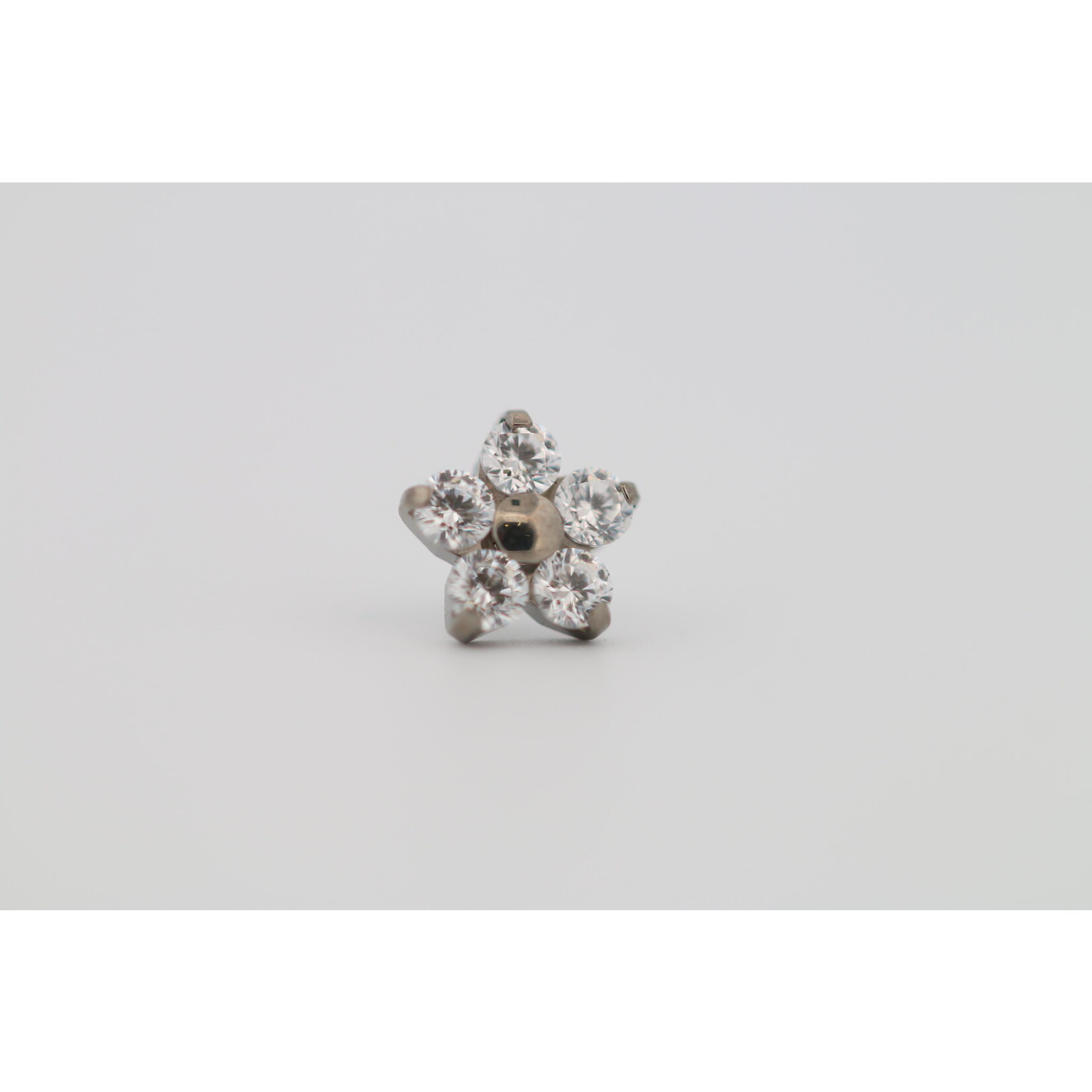 Neometal 18g prong set threadless end flower 5x1.5mm cz