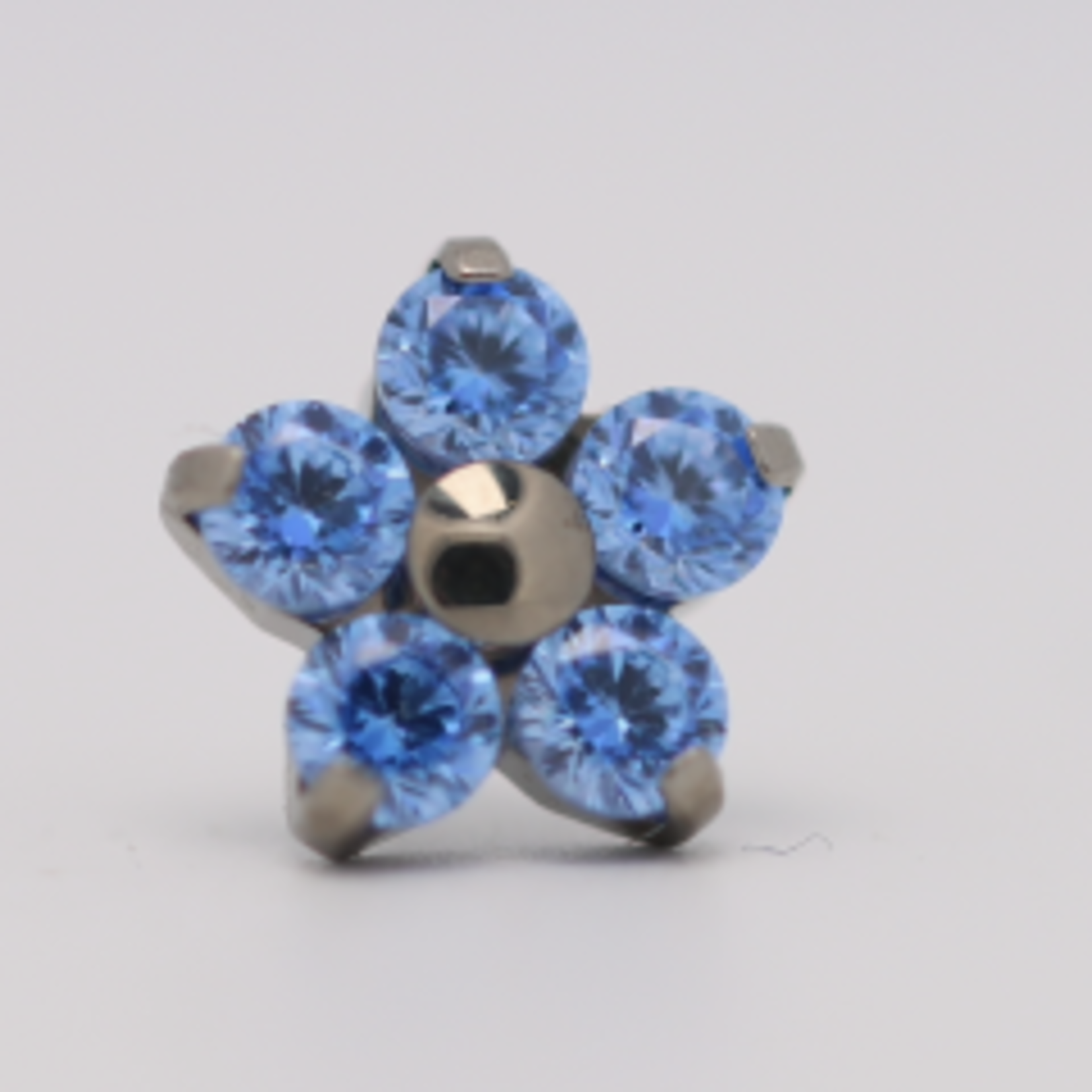 Neometal 18g prong set threadless end flower 5x2mm arctic blue