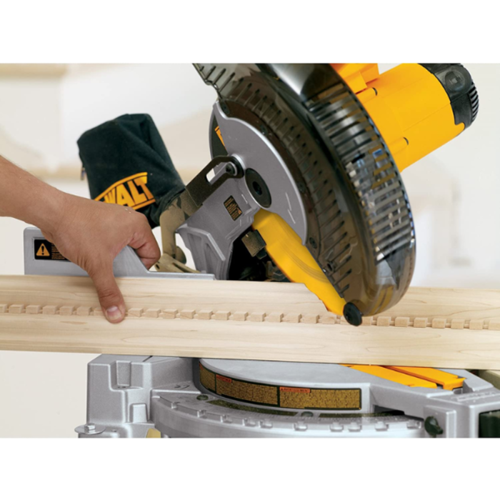 DEWALT IND5728 DEWALT 15AMP 10" COMPOUND MITER SAW DWS713 110V 60HZ