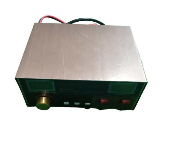 VEH23291 200AH 12/24V BATTERY CHARGER MF-3S