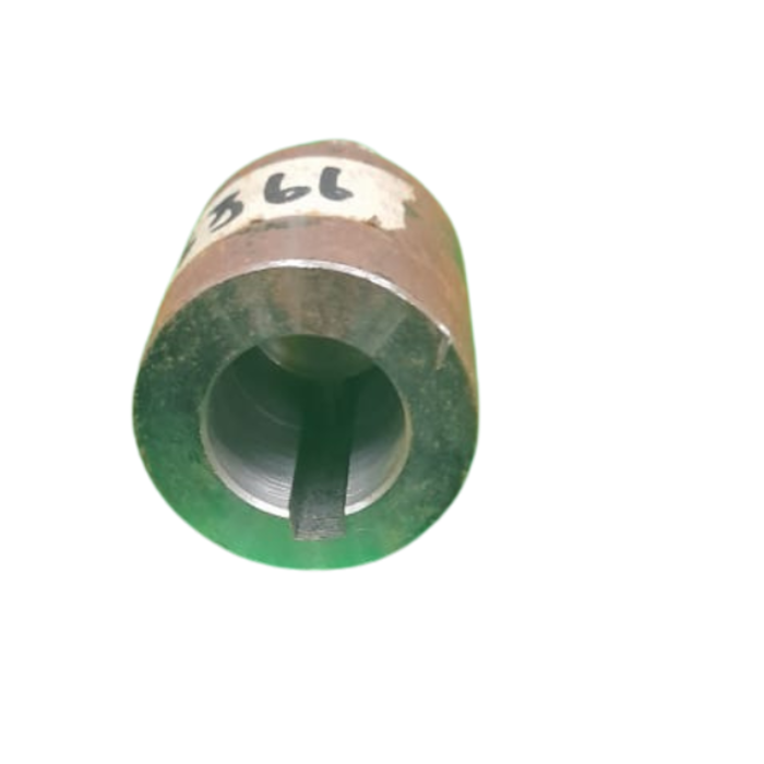 VEH23366 BOTTOM THREADED SHAFT ON THE ENGINE 450L CEMENT MIXER