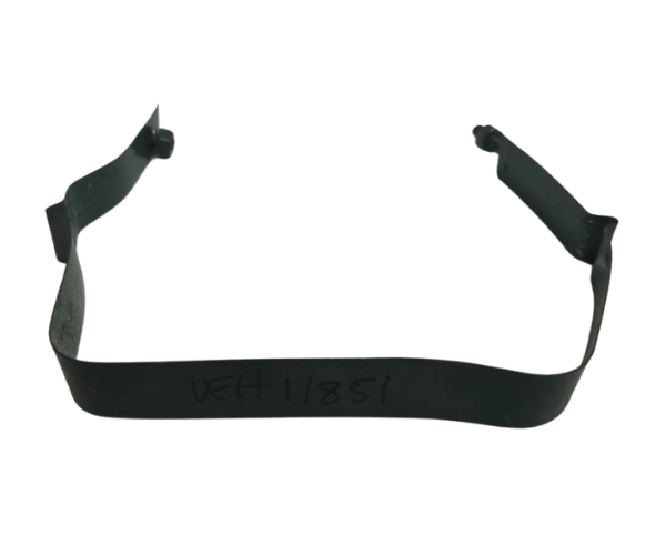 VEH11851 STRAP/FUEL TANK(LISTER6/1)--WNR