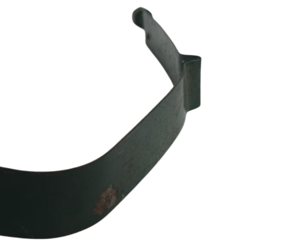 VEH11851 STRAP/FUEL TANK(LISTER6/1)--WNR