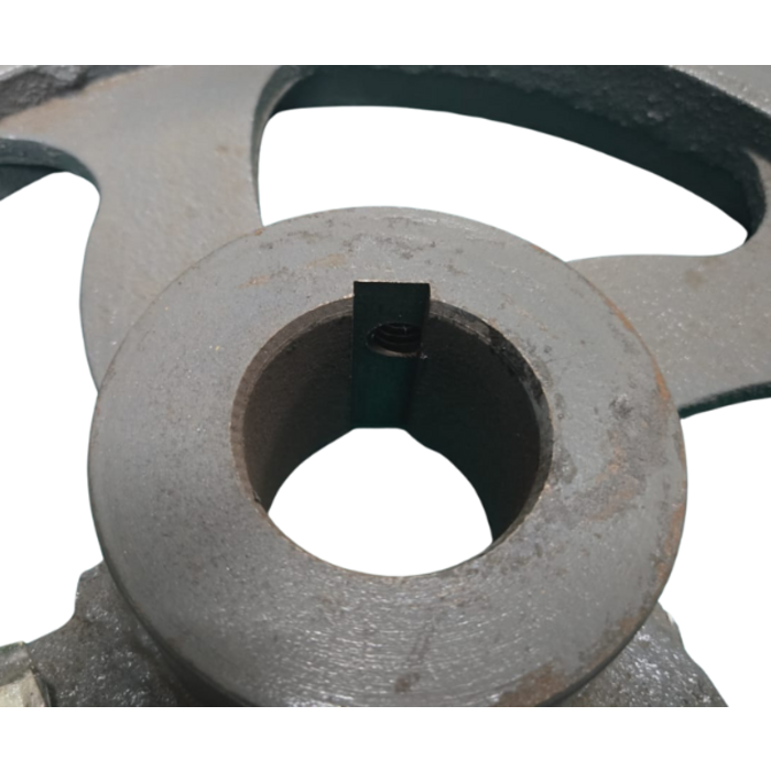 VEH13006 PULLEY 14" 6/1 HP LISTER