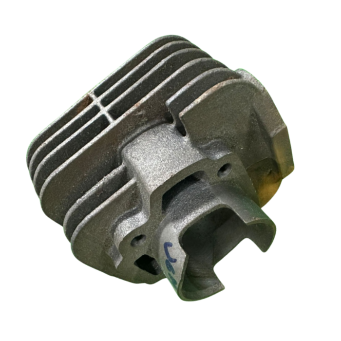 VEH19767 HEAD/CYLINDER #95001103 GP