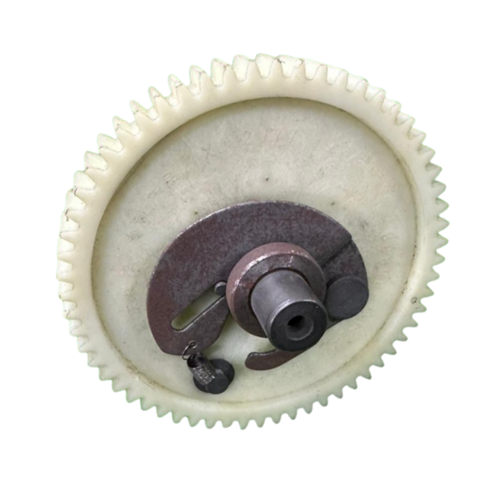 VEH22001 CAMSHAFT WITH GEAR MG620