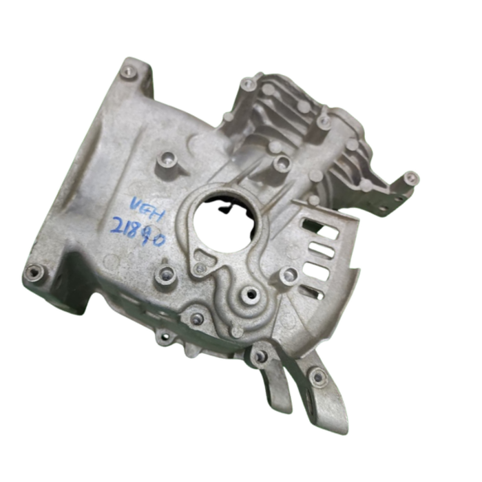 VEH21890 CRANKCASE B02 16001004