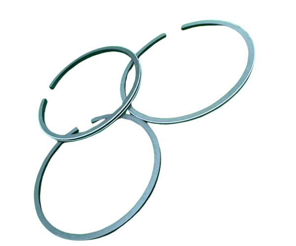 VEH17568 RINGS/PISTON SET (STD) 130