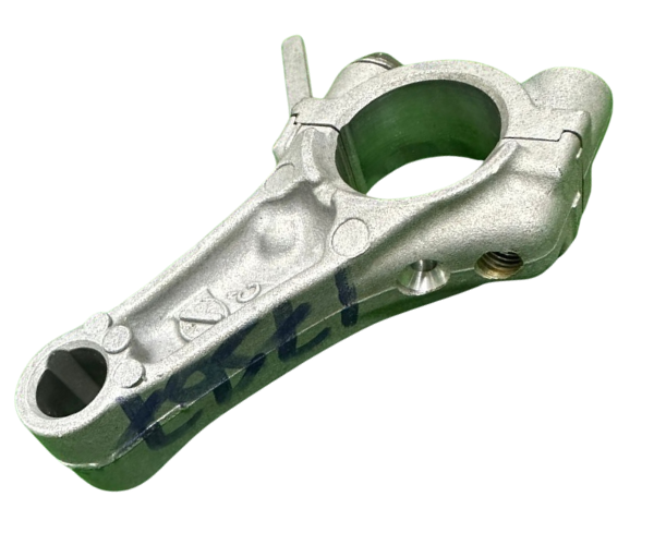 VEH17567 ROD/CONNECTING ASSY 5HP GC