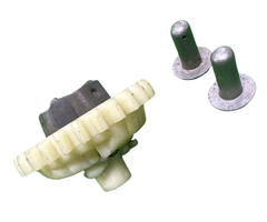 VEH22051 GEAR/GOVERNOR -SET MG620