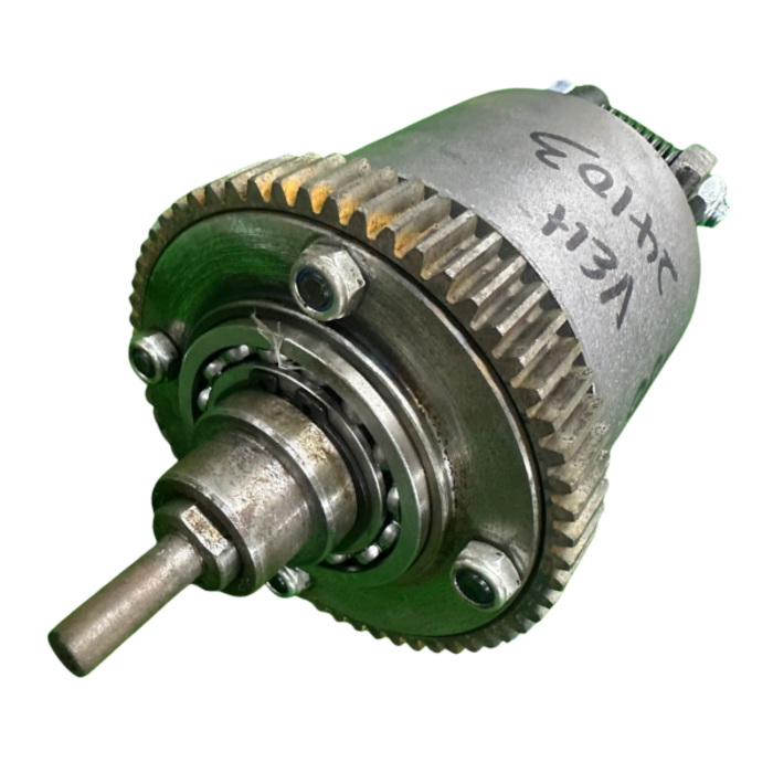 VEH24103 C180 COMPACTOR CRANKSHAFT COMPLETED WITH GEAR