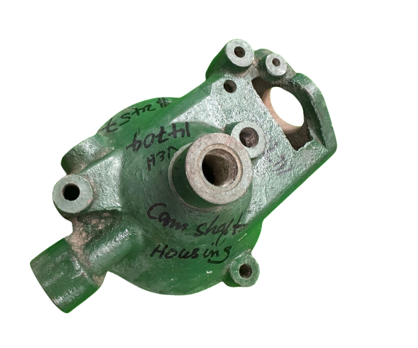VEH14704 COVER/CAMSHAFT END