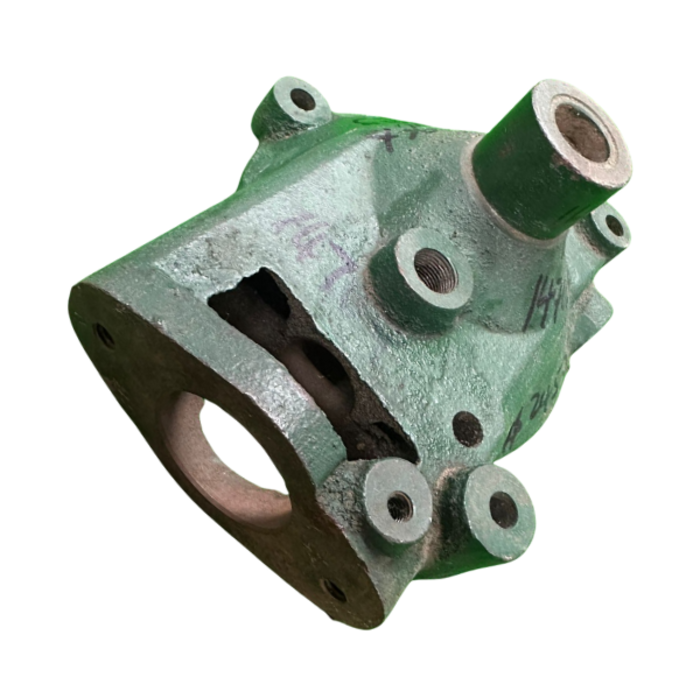 VEH14704 COVER/CAMSHAFT END -WITH B