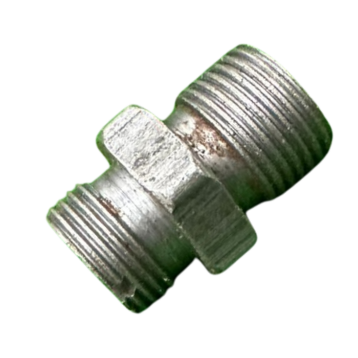 VEH18206 CONNECTION/PUMP O-LET #008