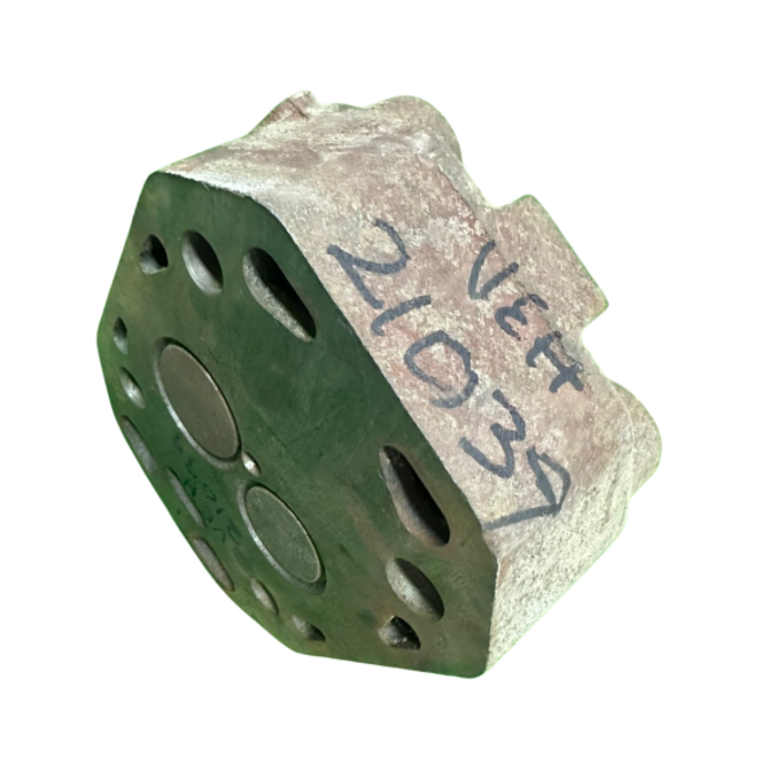 VEH21039 HEAD/CYLINDER. SN1100/LONG INJECTOR 16HP